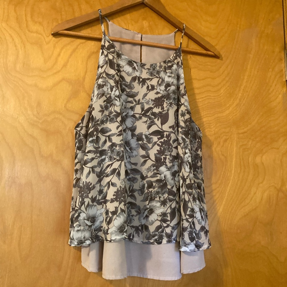 Sans Souci floral tank, size large